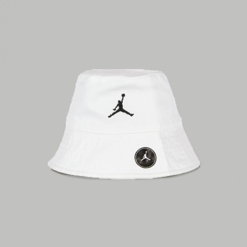 
                  
                    NIKE 8A0581001
                  
                