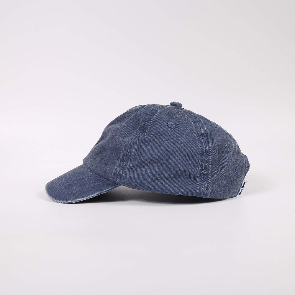 
                  
                    BON BON CAPBLU
                  
                