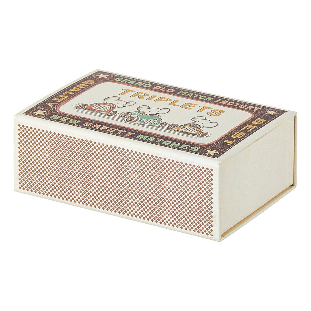 
                  
                    MAILEG 17300101TRE GEMELLI
                  
                