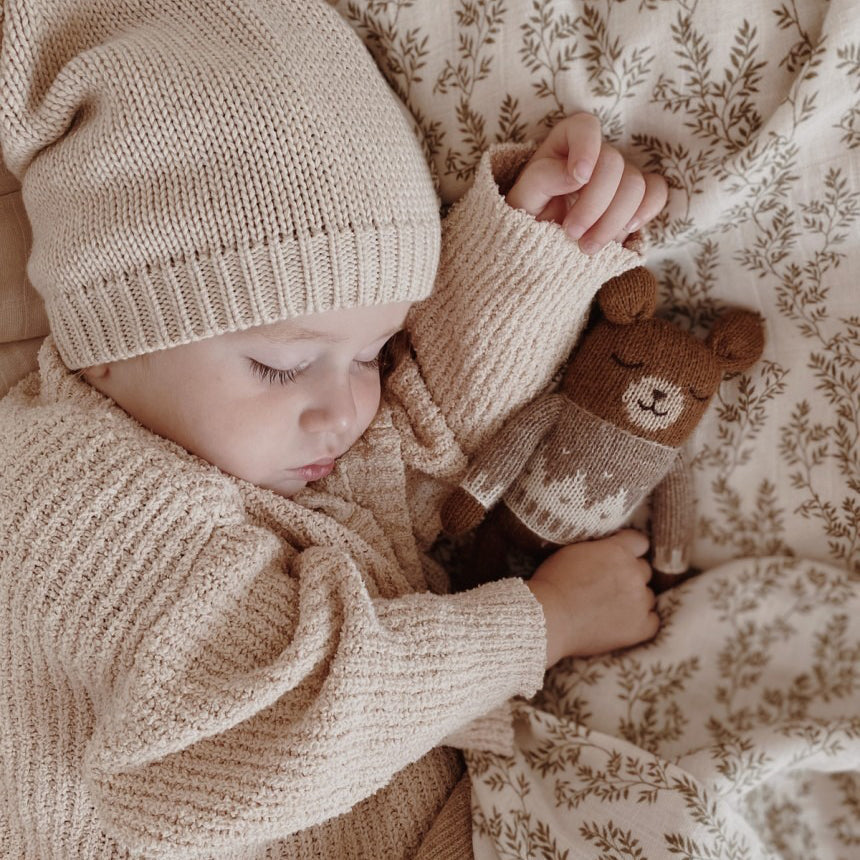 
                  
                    MAIN SAUVAGE DDTEDDY OAT
                  
                