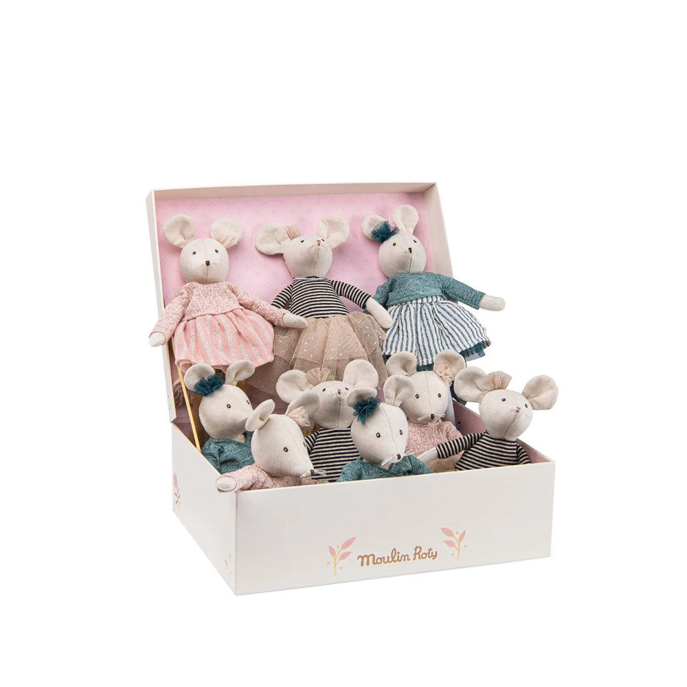
                  
                    MOULIN ROTY 667025SUZIE
                  
                