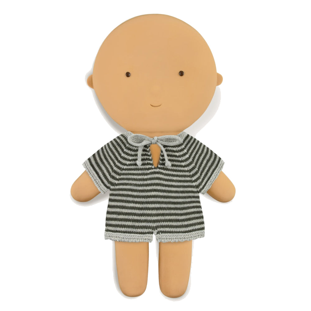 
                  
                    WE ARE GOMMU 235927GREENGREY
                  
                