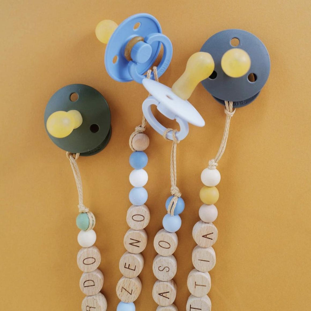 
                  
                    Bon Bon - Porta ciuccio personalizzato con nome PORTACIUCCIOPERSONALIZZATO BON BON
                  
                