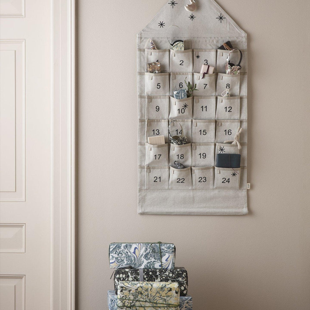 
                  
                    Ferm Living - Calendario Avvento in stoffa 1005192761STAR CHRISTMAS CALENDAR FERM LIVING
                  
                