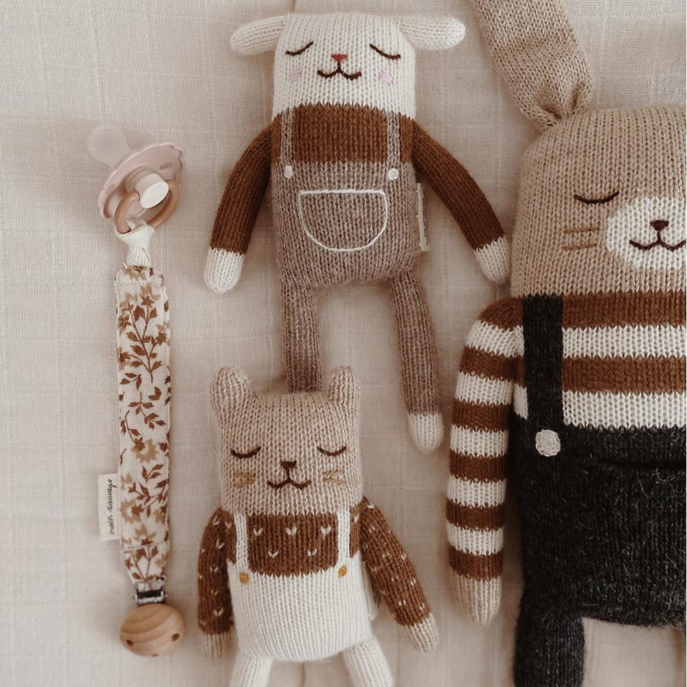 
                  
                    Peluche Lamb DDLAMB OAT OVERALLS MAIN SAUVAGE
                  
                